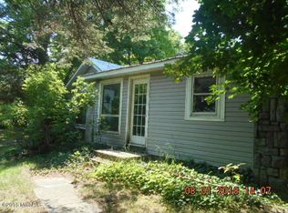 945 N Tyndall Rd, Branch, MI 49402