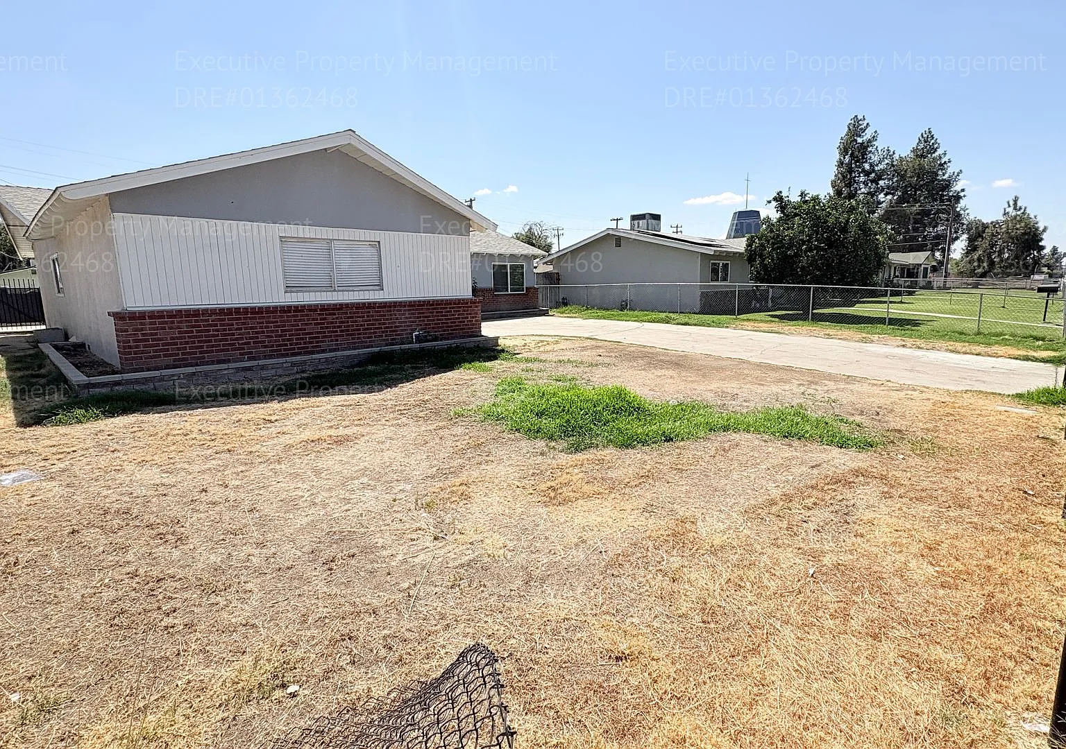 3 Bedroom 2 Bath house — Photo 3