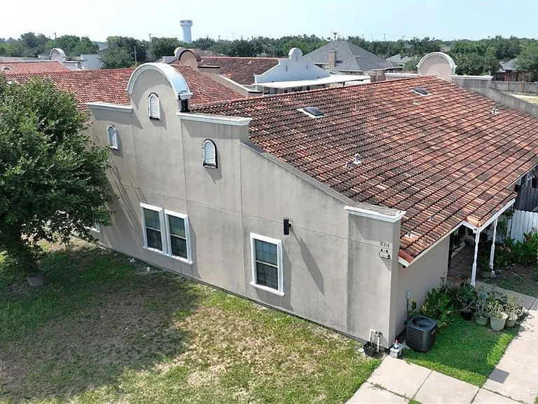 2314 W Stubbs St #A — Photo 2