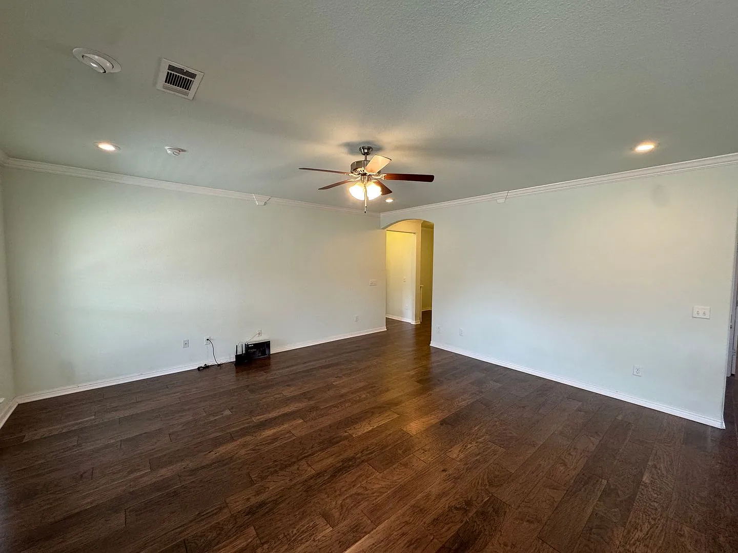 4849 Oldham — Photo 4