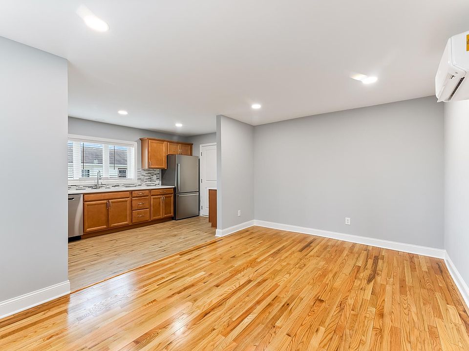 Large dining area for the family and friends