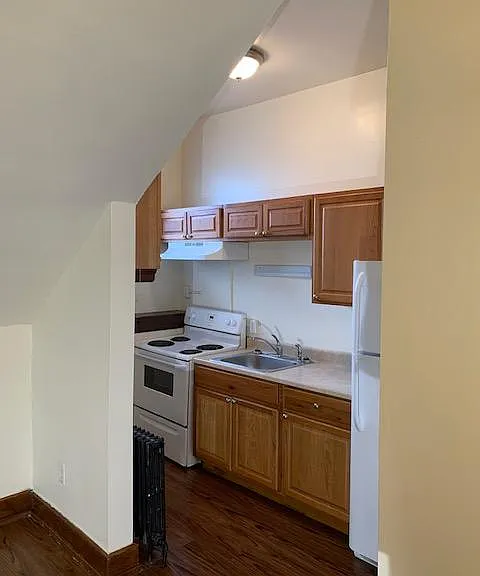 230 Rockdale Ave #10 — Photo 4