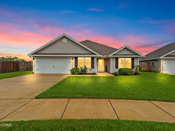 111 Tiller Dr, Panama City, FL 32404
