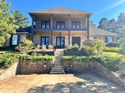 225 Lake Cir, Madison, MS, 39110