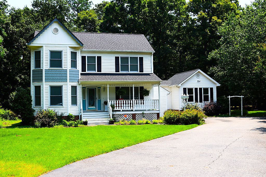 13803 Rystock Ct, Chester, VA 23836 | Zillow