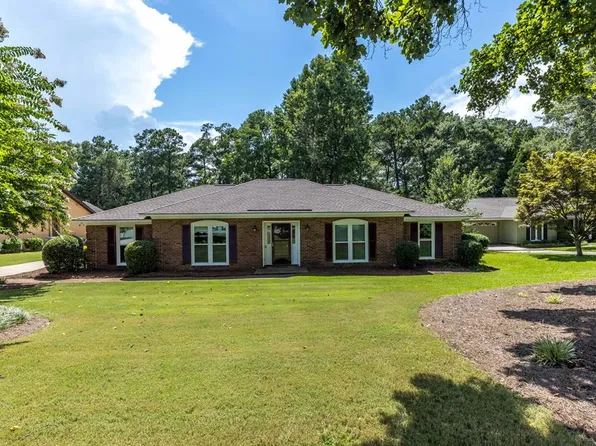 6215 Seaton Dr, Columbus, GA 31909