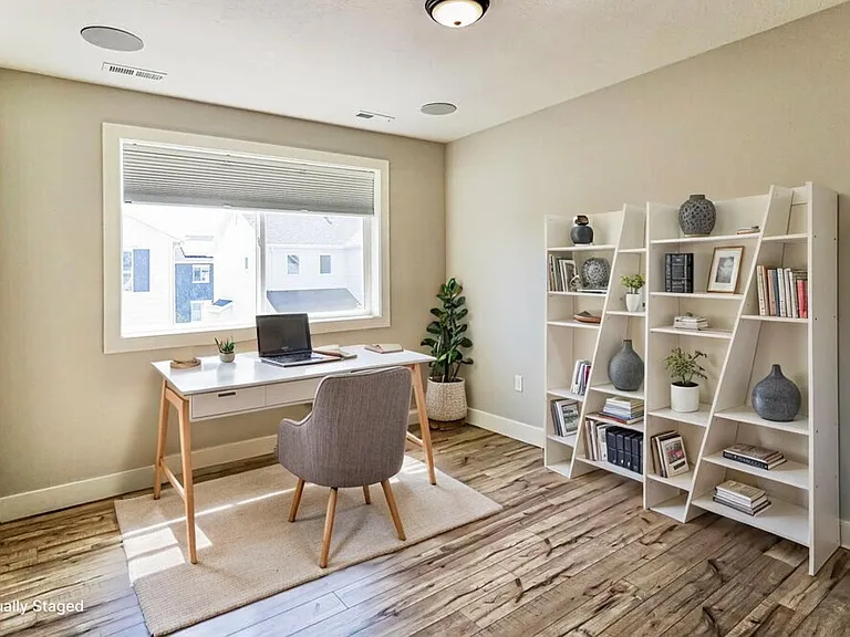 1611 W Parkview Dr — Photo 14