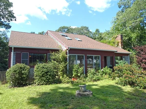 496 Wareham St, Middleboro, MA 02346