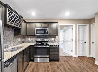 502-508 N Foxridge Dr, Raymore, MO 64083