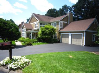 36 Nottingham Way, Mahopac, NY 10541