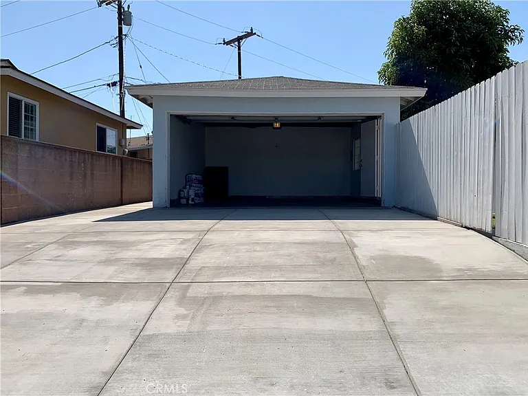 11105 Milano Ave — Photo 24