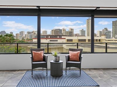 581 Kamoku St APT 504, Honolulu, HI, 96826