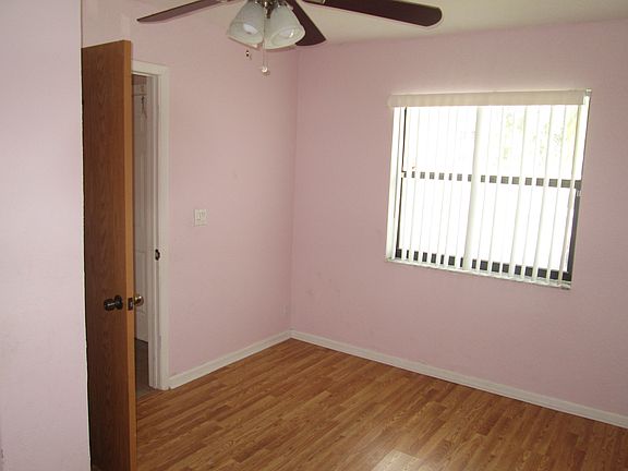 3rd image of 3873 NW 76th Ter