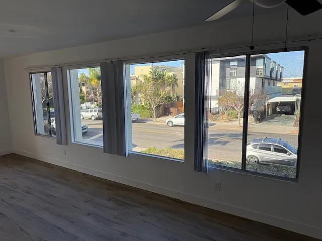 2 bed, 800 sqft, $3,700 — Photo 3