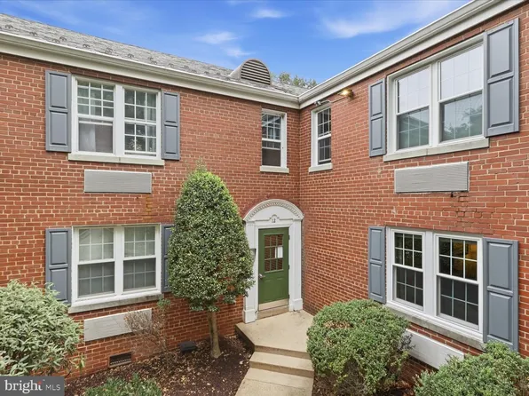 12 Ashby St APT F, Alexandria, VA 22305