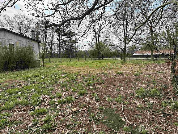 3rd image of 72 Grassy Lake Rd