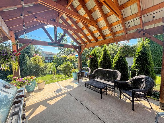4th image of 2175 Lumberjack Dr