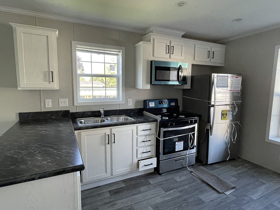 1st image of 4925 Genesse St #591S