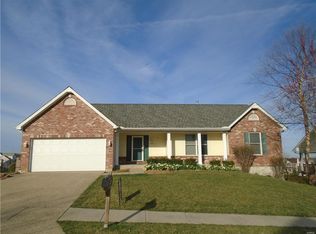 3568 Sky Hawk Dr, Shiloh, IL 62221