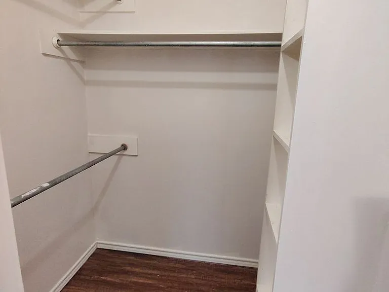 526 N Dover Ave — Photo 21