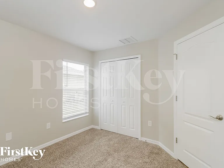 18416 Cypress Bay Pkwy — Photo 13
