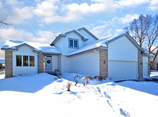 638 Fox Rd, Lino Lakes, MN 55014