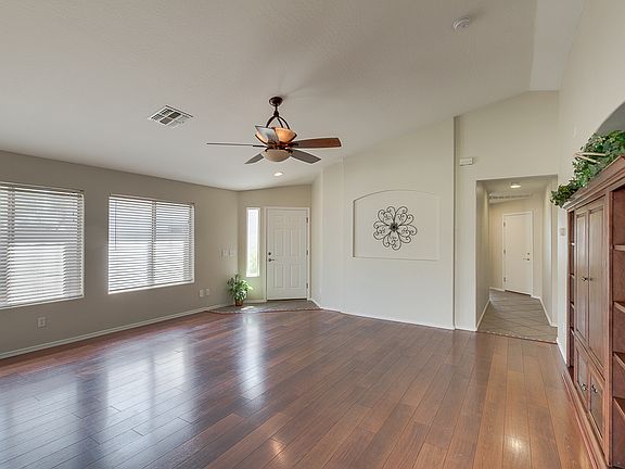 5th image of 2754 E Carol Ave