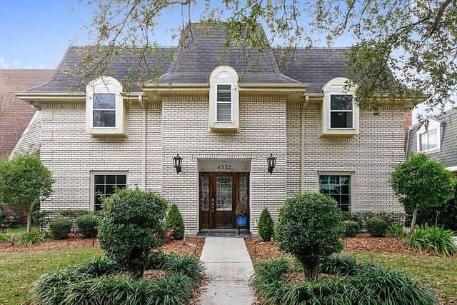 1st image of 4532 Chateau Dr