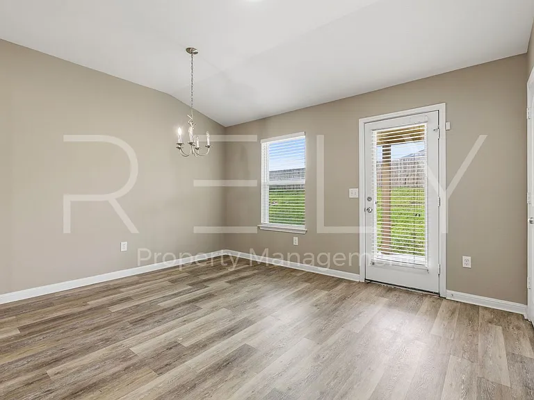 146 Leon River Loop — Photo 18