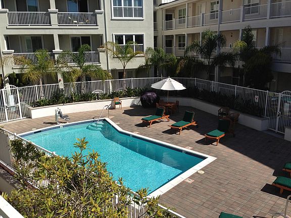 3rd image of 2030 N Pacific Ave Unit 434