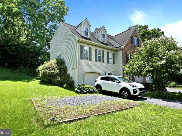 123 Hampden Dr APT J, Mountville, PA 17554