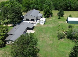 6139 Newton Line Rd, Harrison, AR 72601