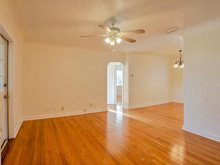 252 Mateo Way NE #A — Photo 14