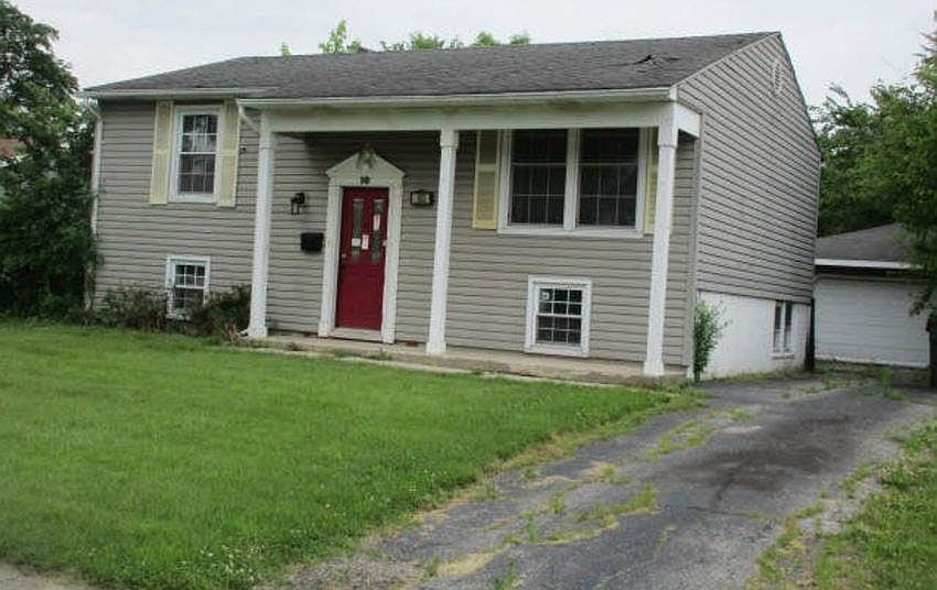 1st image of 10 N Sycamore Ln