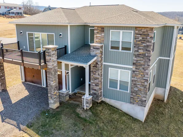 1020 Market St, Nescopeck, PA 18635