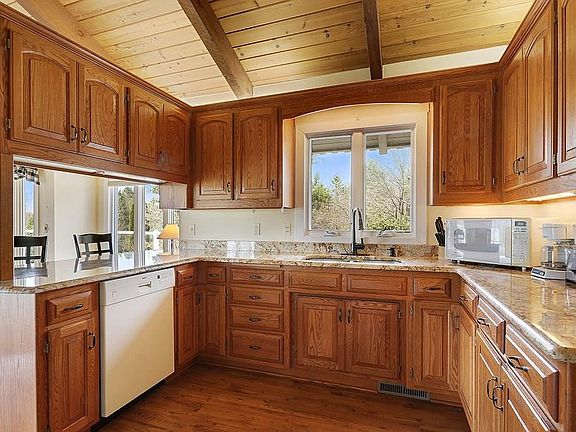 5th image of 10611 Chalet Ln