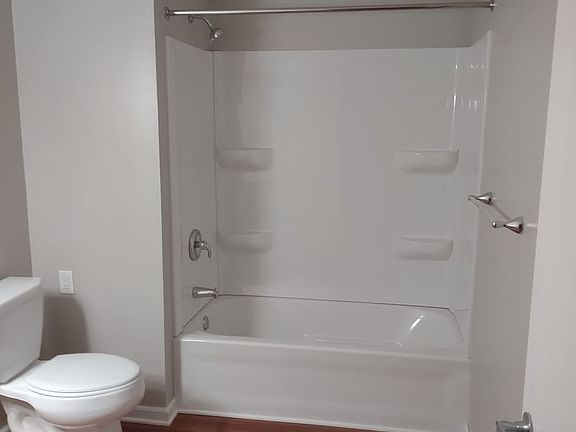 2nd image of 901 S Franklin Ave #108