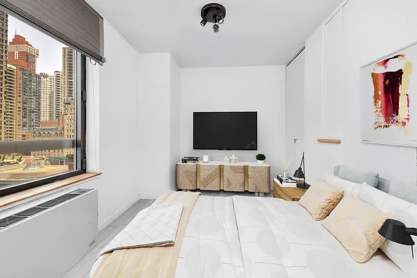 Sold by City Connections Realty | media 3