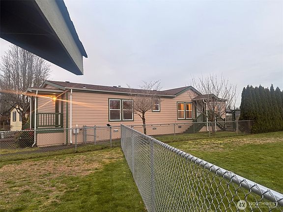 2nd image of 96 Blue Heron Drive