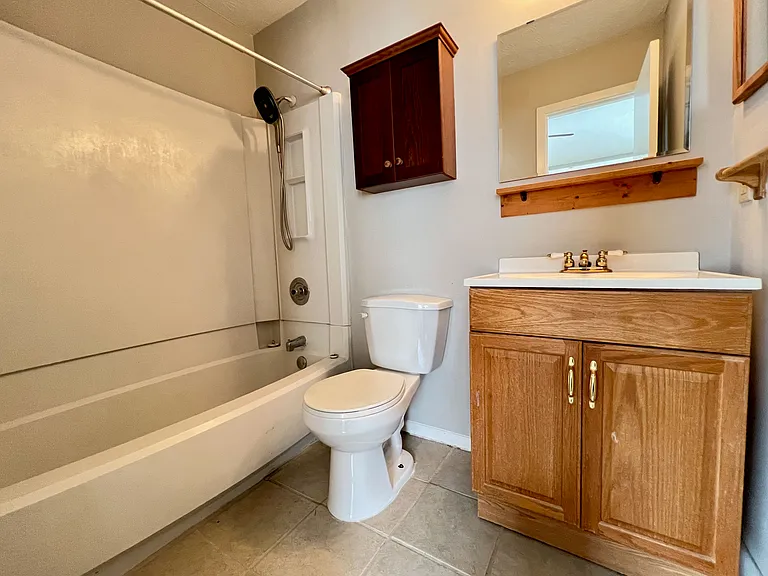 1804 Queen Anne Ct — Photo 16