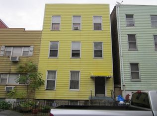 686 Leonard St, Brooklyn, NY 11222