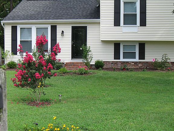 2nd image of 10028 Bush Ln