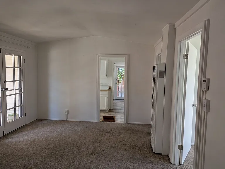 4474 Maryland St — Photo 5