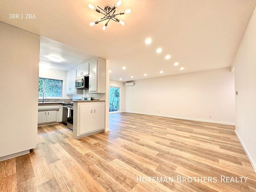 1st image of 1446 S Canfield Ave #5A