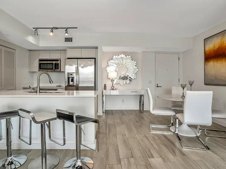 4250 Biscayne Blvd #1116 — Photo 3