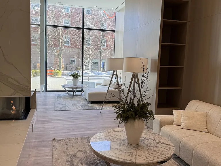 370 Martha St #309 — Photo 26