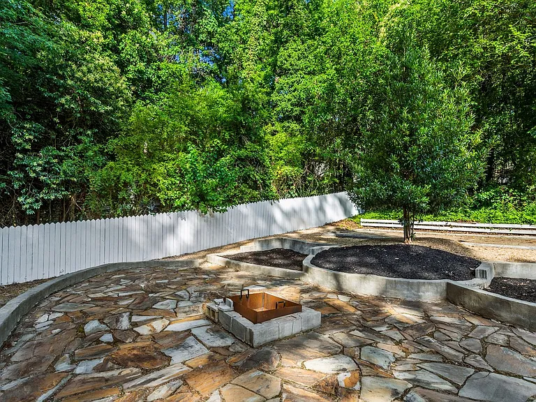 3300 Ashby Pl — Photo 26