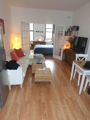 Rented by Blana LLC | media 13