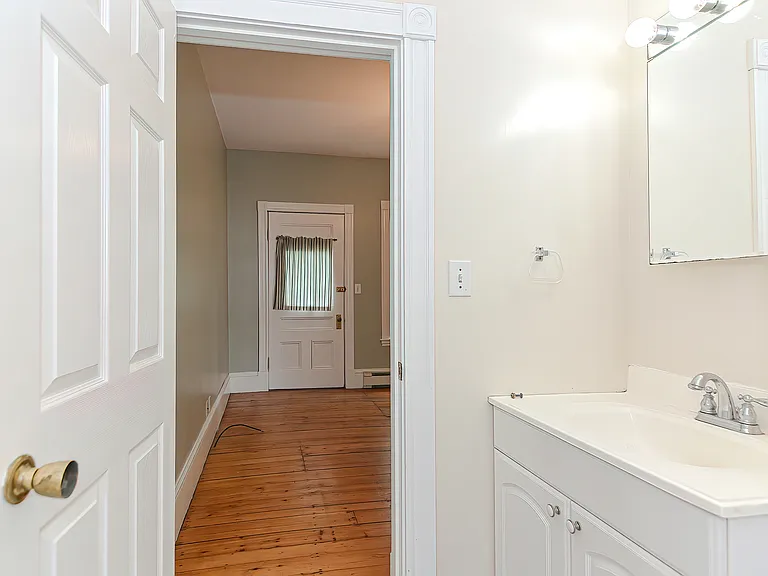 108 Beacon St #1A — Photo 9