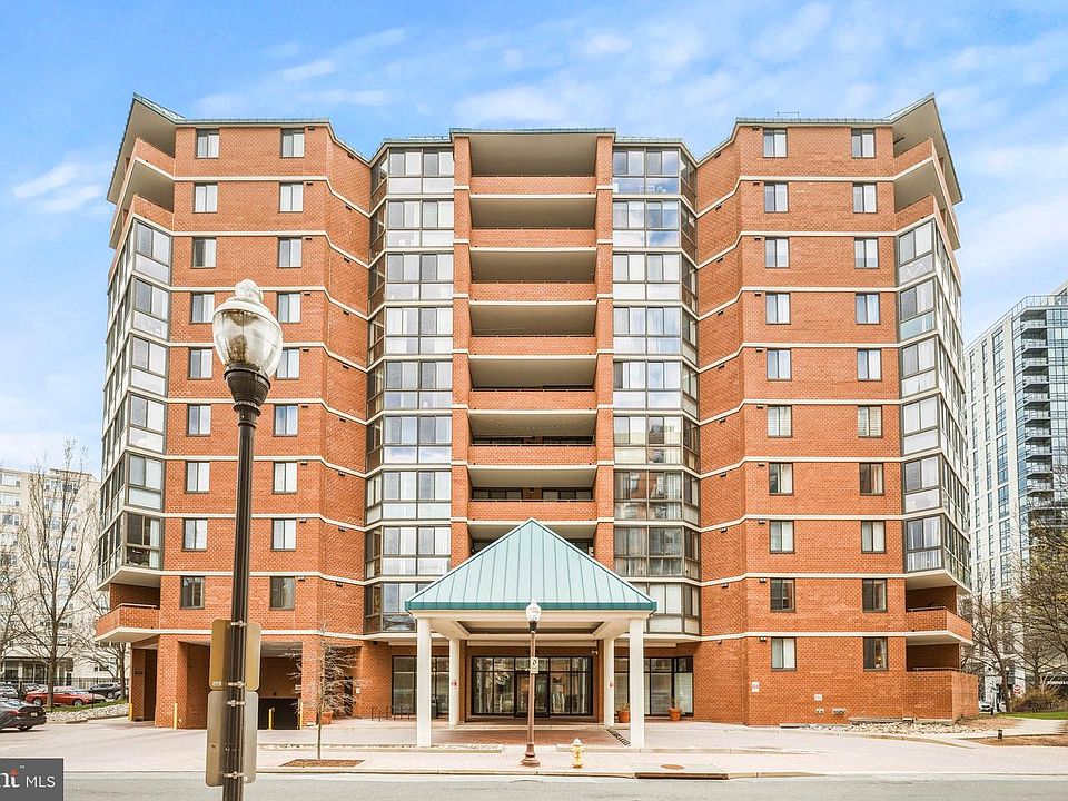 1st image of 1001 N Randolph St APT 309